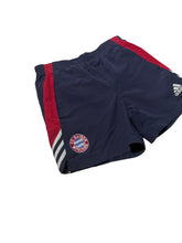 Lade das Bild in den Galerie-Viewer, Adidas Bayern München Shorts - S
