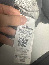 Lade das Bild in den Galerie-Viewer, Stone Island Pullover - L
