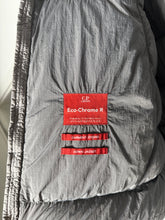 Lade das Bild in den Galerie-Viewer, CP Company Daunenjacke - XXL
