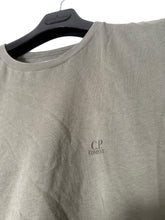 Lade das Bild in den Galerie-Viewer, CP Company T-Shirt
