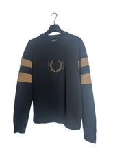 Lade das Bild in den Galerie-Viewer, Fred Perry Pullover - L

