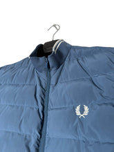 Lade das Bild in den Galerie-Viewer, Fred Perry Weste
