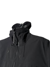 Lade das Bild in den Galerie-Viewer, CP Company Goggle Softshell Jacke

