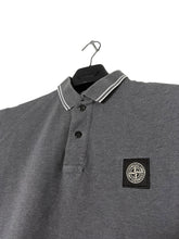 Lade das Bild in den Galerie-Viewer, Stone Island Polo - M
