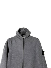 Lade das Bild in den Galerie-Viewer, Stone Island Sweatshirt Jacke - L

