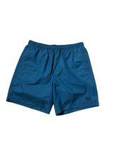 Lade das Bild in den Galerie-Viewer, Fred Perry Badehose - L
