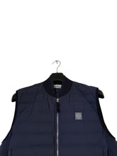 Lade das Bild in den Galerie-Viewer, Stone Island Weste
