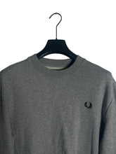 Lade das Bild in den Galerie-Viewer, Fred Perry Pullover - M
