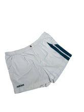 Lade das Bild in den Galerie-Viewer, Adidas Vintage Shorts - XL
