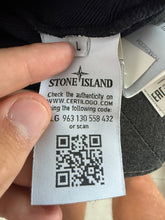 Lade das Bild in den Galerie-Viewer, Stone Island Pullover - L
