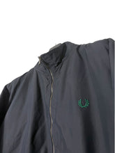 Lade das Bild in den Galerie-Viewer, Fred Perry Jacke - L

