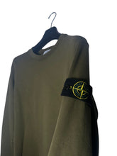 Lade das Bild in den Galerie-Viewer, Stone Island Pullover - M
