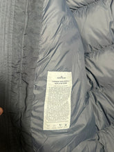 Lade das Bild in den Galerie-Viewer, Stone Island Daunenmantel - M
