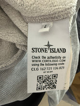 Lade das Bild in den Galerie-Viewer, Stone Island Sweatshirt Jacke - L
