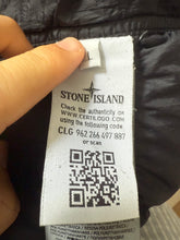 Lade das Bild in den Galerie-Viewer, Stone Island Daunenjacke - L
