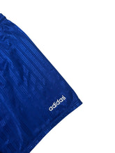 Lade das Bild in den Galerie-Viewer, Adidas Vintage Shorts - XXL
