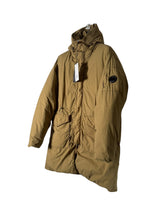 Lade das Bild in den Galerie-Viewer, CP Company Wintermantel - XL

