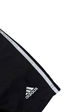 Lade das Bild in den Galerie-Viewer, Adidas Shorts - M

