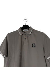 Lade das Bild in den Galerie-Viewer, Stone Island Polo - XL
