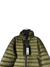 Lade das Bild in den Galerie-Viewer, CP Company Steppjacke - M
