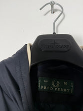 Lade das Bild in den Galerie-Viewer, Fred Perry Jacke - M
