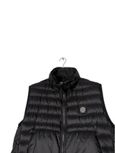 Lade das Bild in den Galerie-Viewer, Stone Island Weste - L
