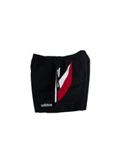 Lade das Bild in den Galerie-Viewer, Adidas Vintage Shorts - L

