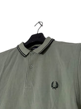 Lade das Bild in den Galerie-Viewer, Fred Perry Polo - M
