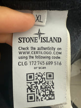 Lade das Bild in den Galerie-Viewer, Stone Island Hoodie - XL
