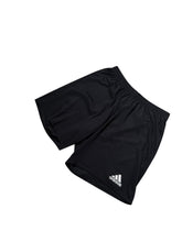 Lade das Bild in den Galerie-Viewer, Adidas Shorts - S

