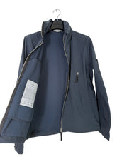 Lade das Bild in den Galerie-Viewer, Stone Island Softshell Jacke - M
