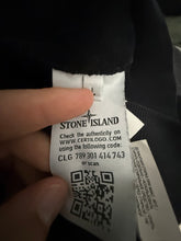 Lade das Bild in den Galerie-Viewer, Stone Island Pullover - L
