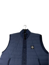 Lade das Bild in den Galerie-Viewer, Stone Island Weste - XL
