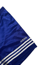 Lade das Bild in den Galerie-Viewer, Adidas Vintage Bayern München Shorts - 3XL
