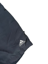 Lade das Bild in den Galerie-Viewer, Adidas Shorts - S
