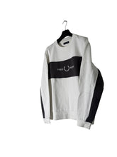 Lade das Bild in den Galerie-Viewer, Fred Perry Pullover - L
