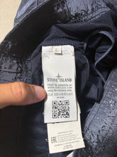 Lade das Bild in den Galerie-Viewer, Stone Island Badehose - L
