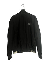 Lade das Bild in den Galerie-Viewer, Fred Perry Jacke - L
