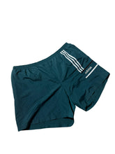 Lade das Bild in den Galerie-Viewer, Adidas Shorts - XXL
