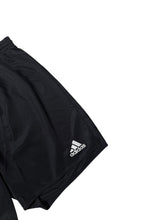 Lade das Bild in den Galerie-Viewer, Adidas Shorts - L
