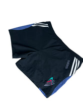 Lade das Bild in den Galerie-Viewer, Adidas Vintage Shorts
