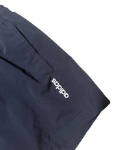 Lade das Bild in den Galerie-Viewer, Adidas Shorts - M
