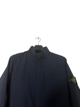 Lade das Bild in den Galerie-Viewer, Stone Island Softshell Jacke - M
