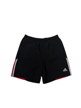 Lade das Bild in den Galerie-Viewer, Adidas Shorts - M
