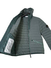 Lade das Bild in den Galerie-Viewer, Stone Island Steppjacke - M
