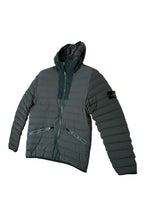 Lade das Bild in den Galerie-Viewer, Stone Island Steppjacke - M
