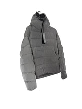 Lade das Bild in den Galerie-Viewer, CP Company Daunenjacke - M
