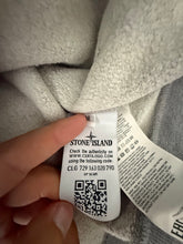 Lade das Bild in den Galerie-Viewer, Stone Island Sweatshirt Jacke - M
