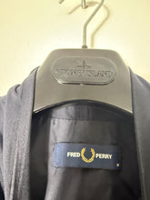 Lade das Bild in den Galerie-Viewer, Fred Perry Jacke - M

