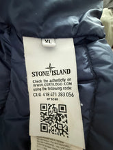 Lade das Bild in den Galerie-Viewer, Stone Island Steppjacke - XL
